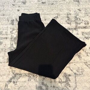 Forever 21 Black Ribbed Cropped Wide Leg Pants